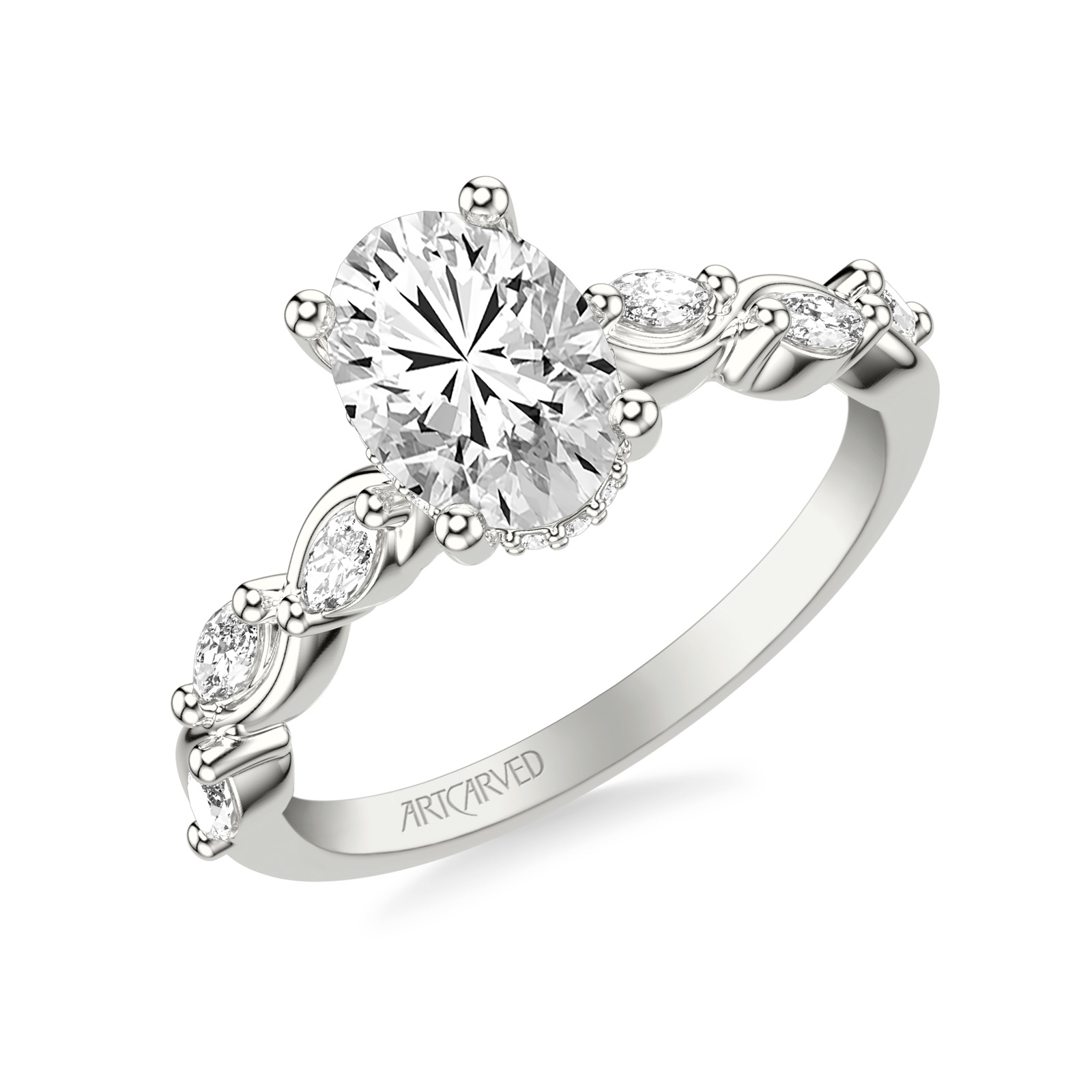 Vivienne Oval · White Gold